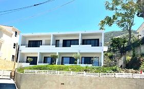 Hotel Xhindi